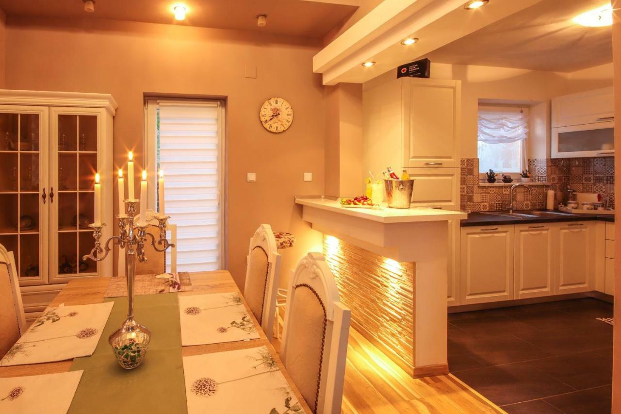 Holiday House Leona 오토칵 외부 사진