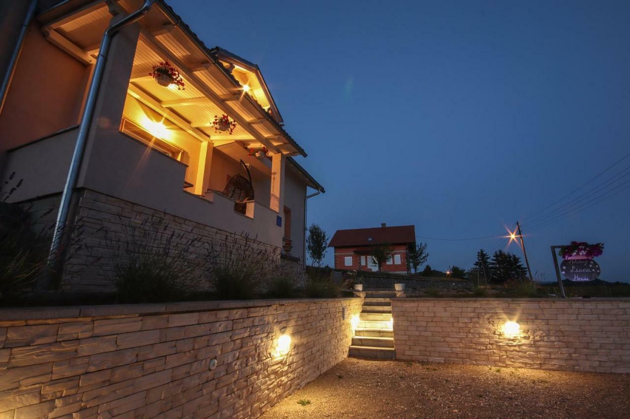 Holiday House Leona 오토칵 외부 사진