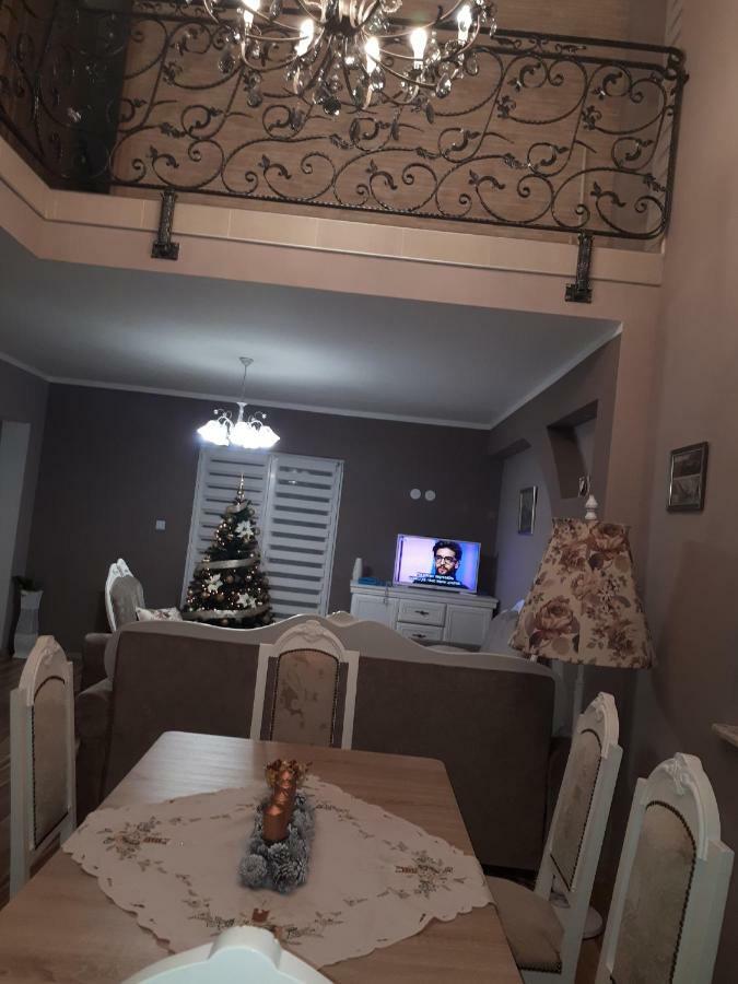 Holiday House Leona 오토칵 외부 사진
